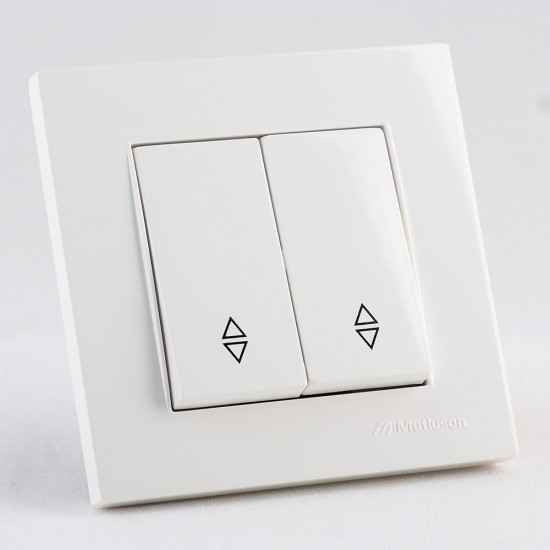 Dubbele wissel schakelaar schuin